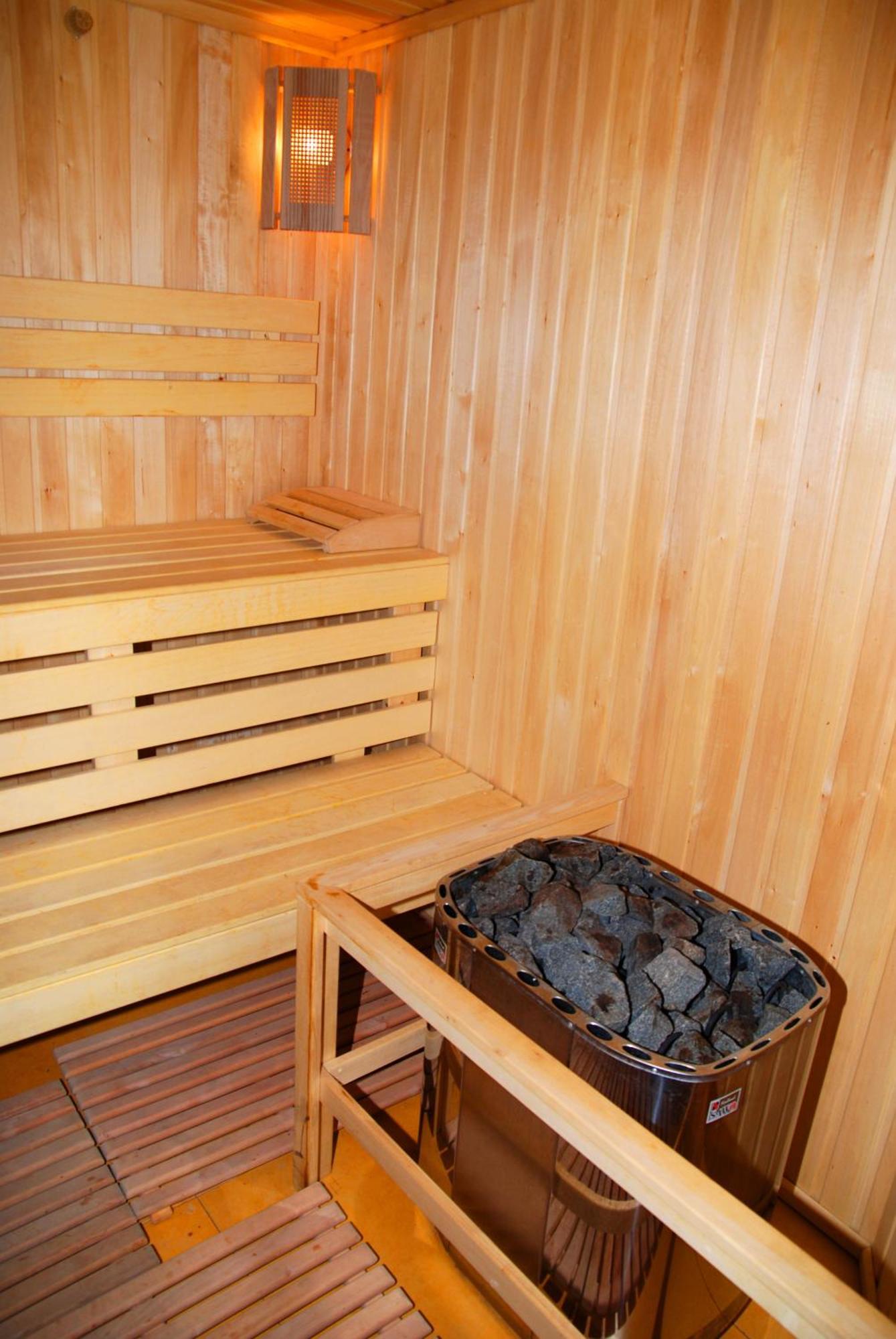 7 Days Hotel Kamyanets-Podilskyi 외부 사진
