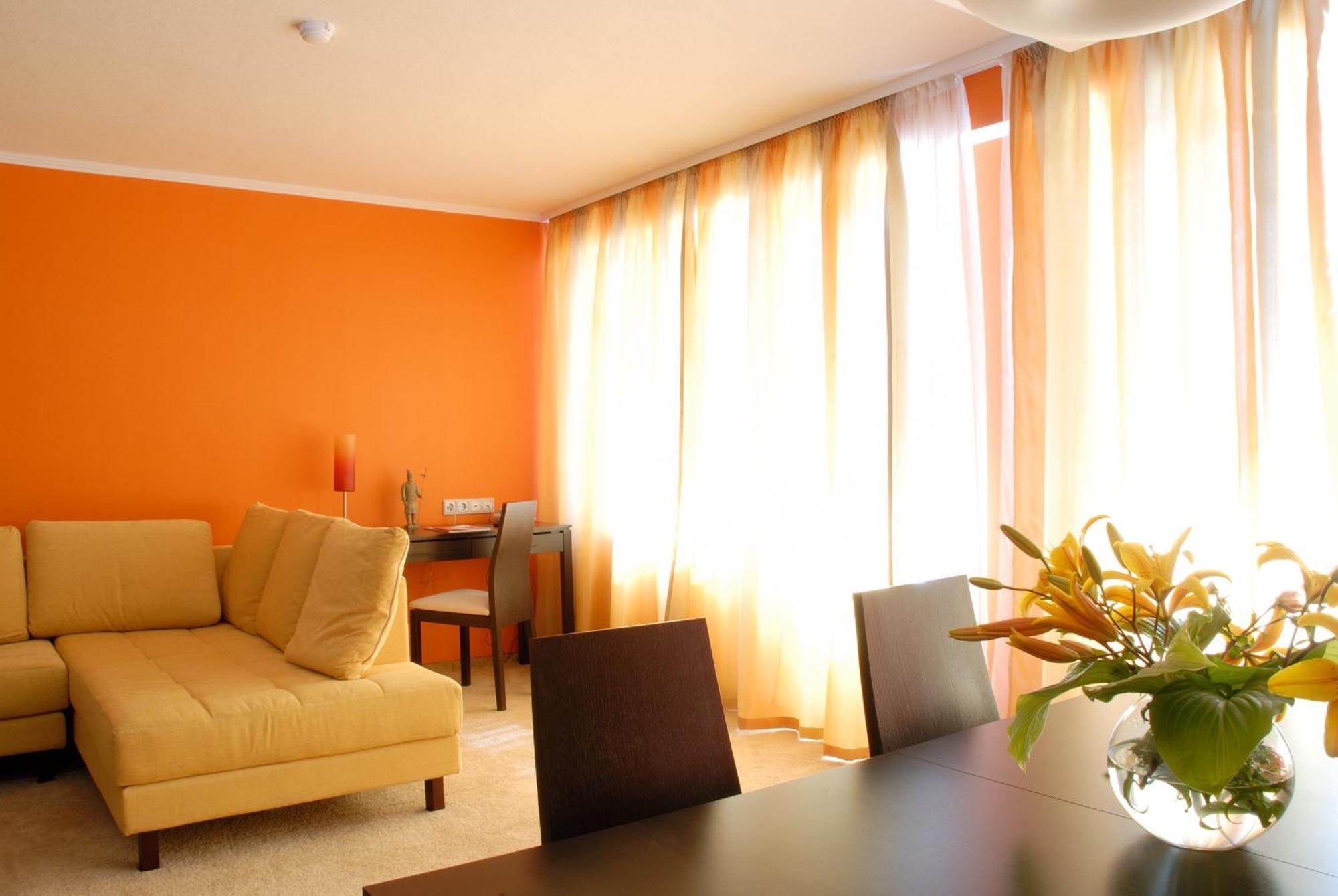7 Days Hotel Kamyanets-Podilskyi 외부 사진