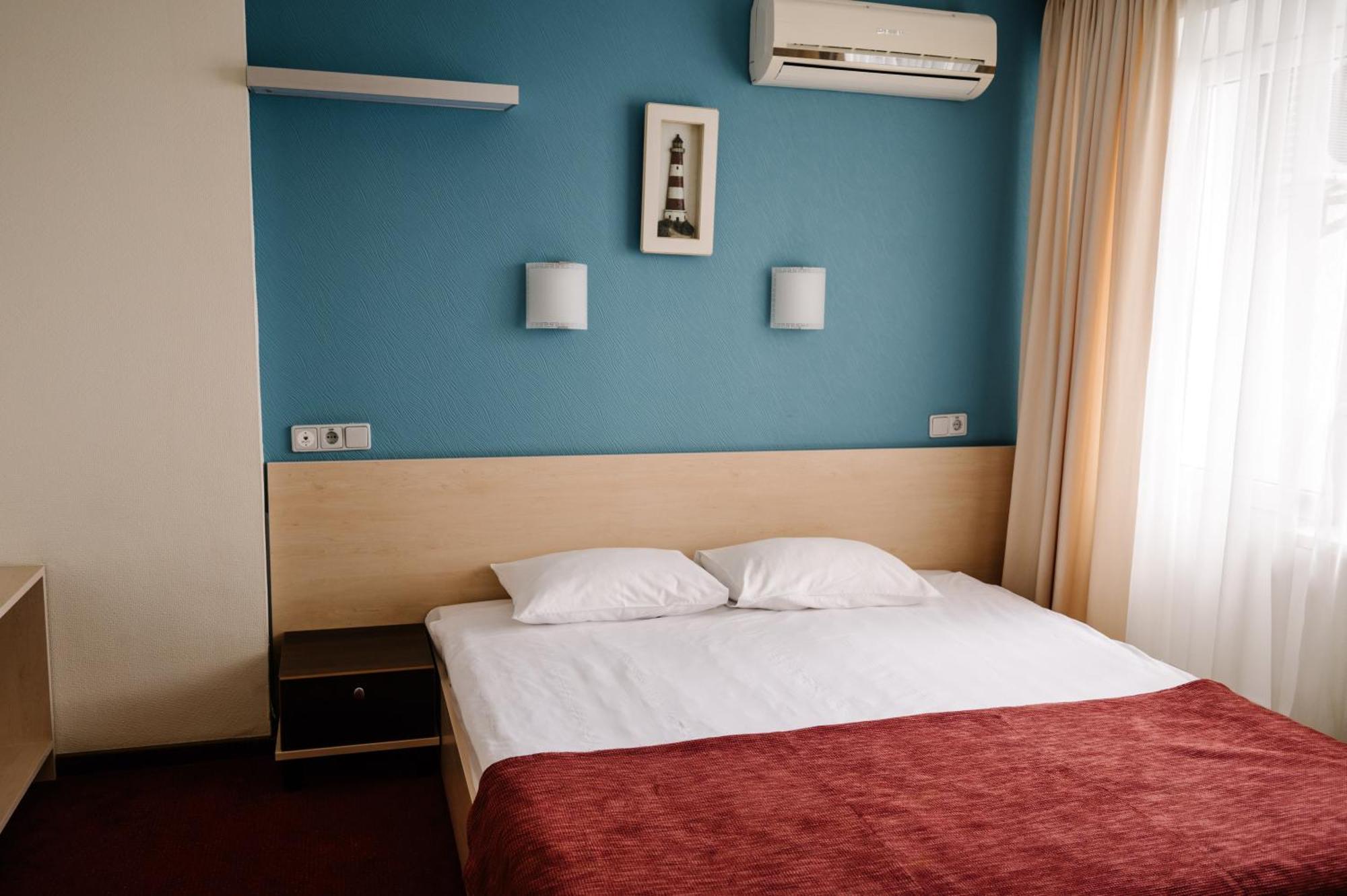 7 Days Hotel Kamyanets-Podilskyi 외부 사진