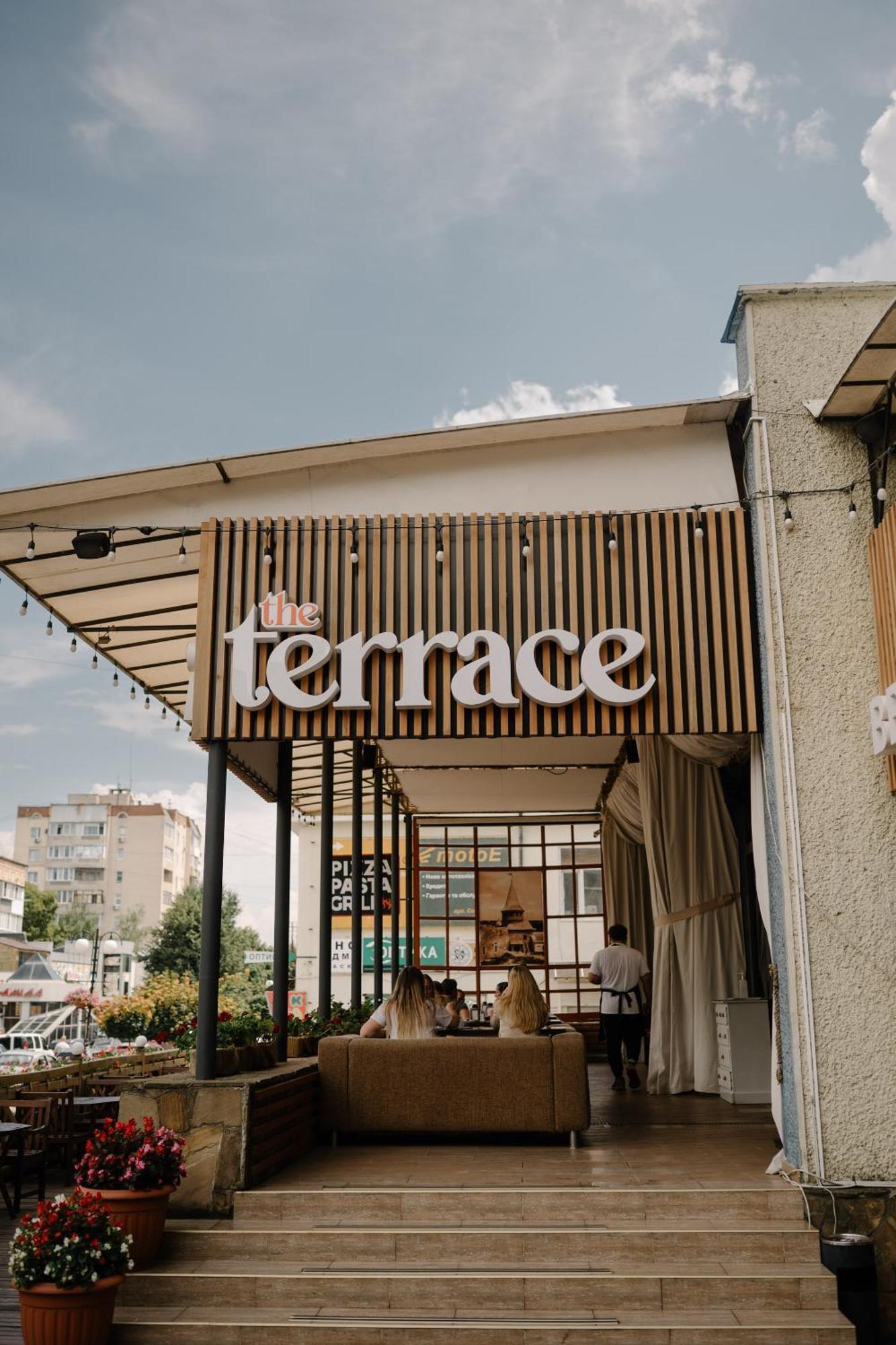 7 Days Hotel Kamyanets-Podilskyi 외부 사진