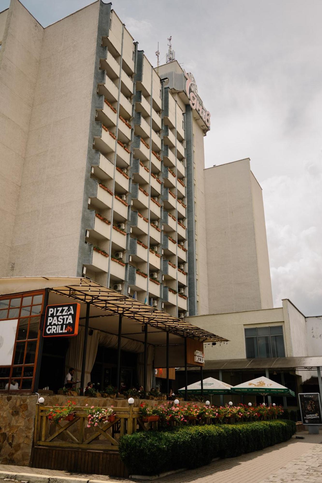 7 Days Hotel Kamyanets-Podilskyi 외부 사진