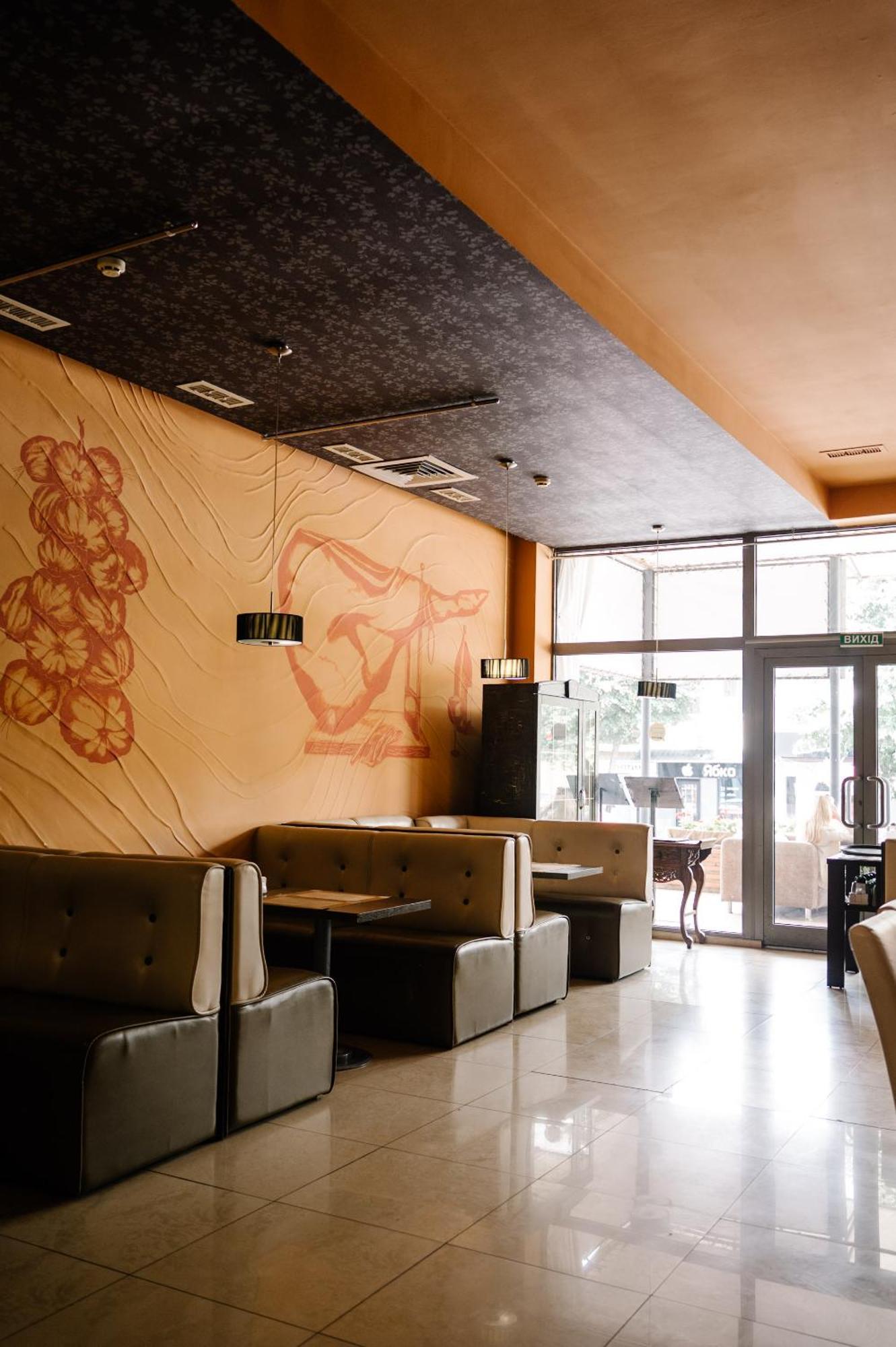 7 Days Hotel Kamyanets-Podilskyi 외부 사진