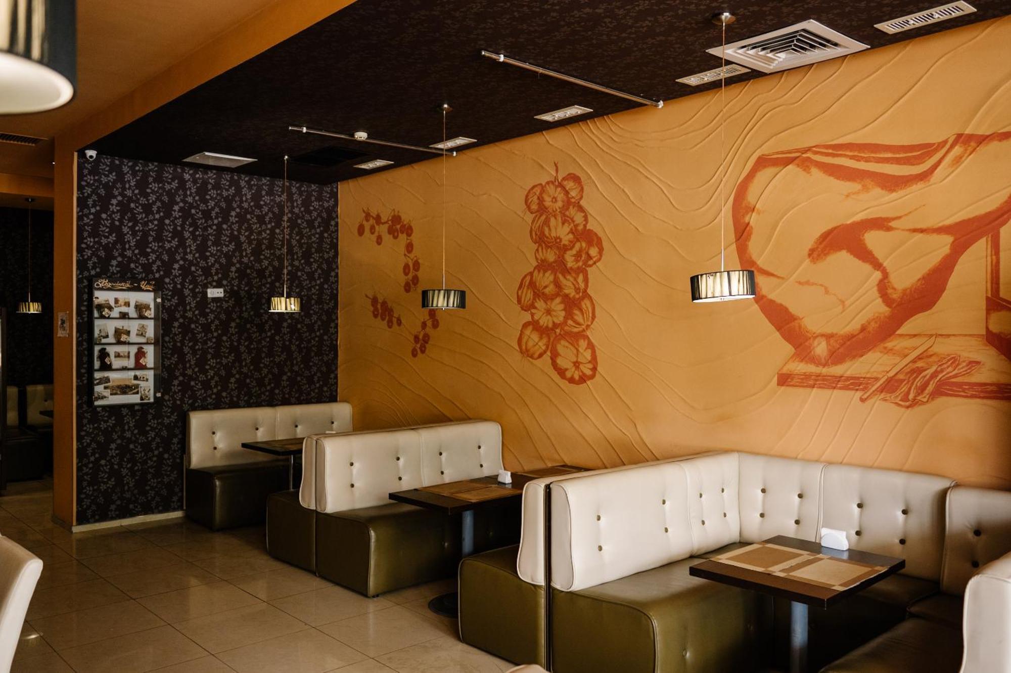 7 Days Hotel Kamyanets-Podilskyi 외부 사진